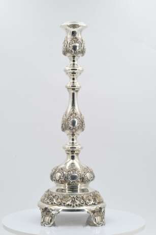 Pair of large candlesticks with baluster shaft - фото 3