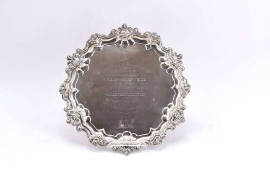 Large salver with sea shell ornament - photo 1