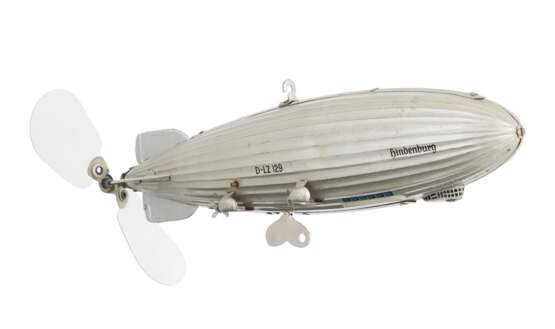 Tippco-Zeppelin "Hindenburg" - Foto 1