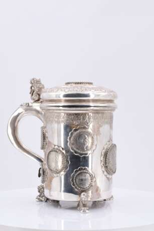 Coin-tankard with lion decor - фото 3