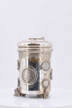 Coin-tankard with lion decor - фото 4