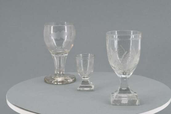 Goblet with monogram and schnapps glass with blue rim - Foto 2