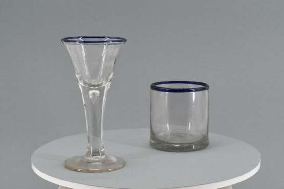 Two glasses with blue rim - photo 2