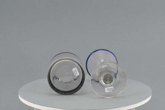 Two glasses with blue rim - photo 6