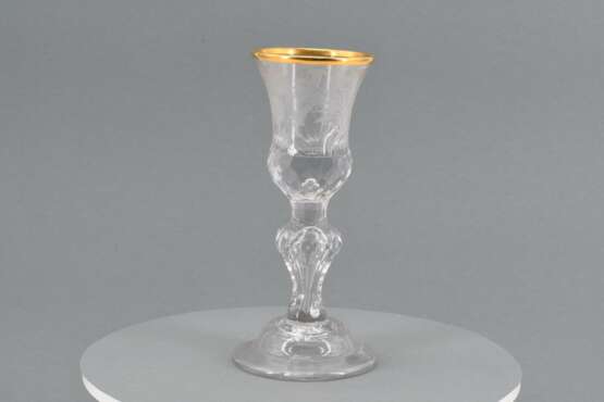 Goblet with flower decor - photo 3