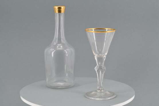 Bottle and goblet - фото 3