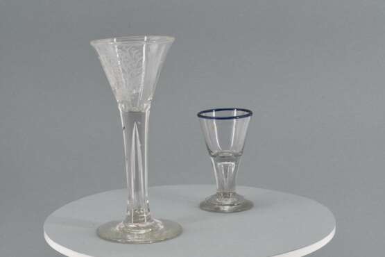 Schnapps glass and stem glass - photo 2