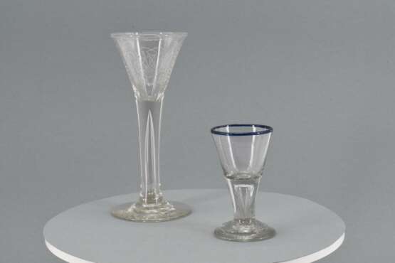Schnapps glass and stem glass - photo 3