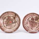 Four smaller bowls and three bowls with luster decor - фото 6