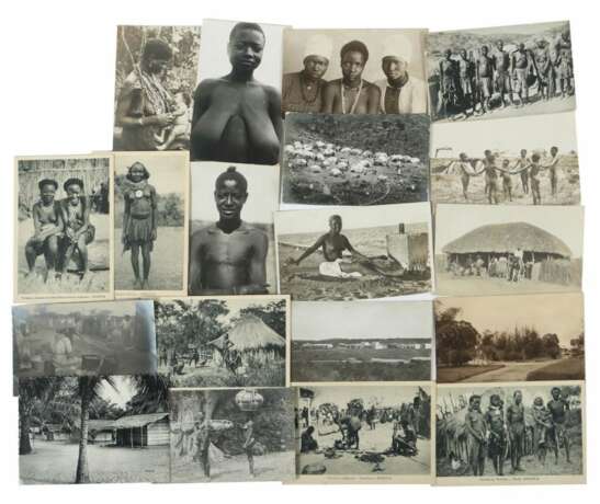 Sammlung ethnologischer Postkarten u.a. Angola - photo 1