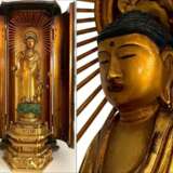 Buddhistischer Butsudan mit Amida Buddha Japan - фото 9