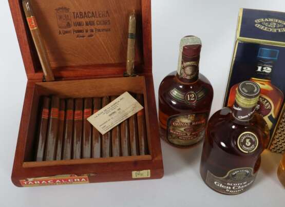 11 Flaschen Whisky und 16 Zigarren best. aus: 2x Ballantine's very old Scotch Whisky - photo 2