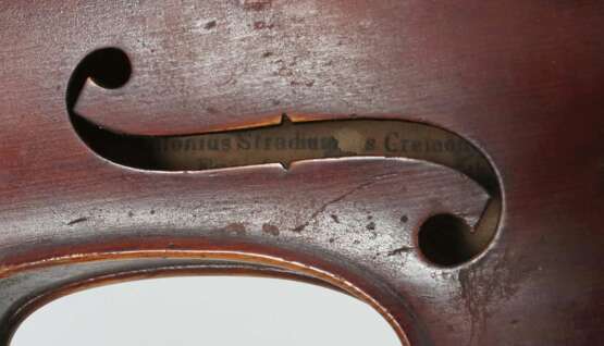 Geige auf innenliegendem Zettel bez.: Antonius Stradivarius Cremonencis - photo 3