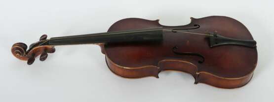 Geige auf innenliegendem Zettel bez.: Antonius Stradivarius Cremonencis - photo 4