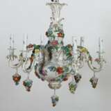 Prunkvoller Porzellankronleuchter im Rokokostil wohl Dresden - Foto 1