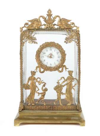 Glaskorpus-Tischuhr im Empirestil Ende 19. Jh. - Foto 1