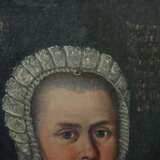 Maler des 18. Jh. ''Portrait einer Dame mit Spitzenhaube'' - photo 3