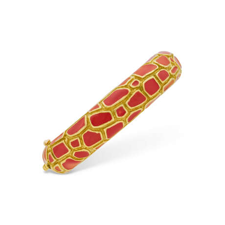 CARTIER ENAMEL AND GOLD BANGLE - photo 3