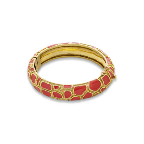 CARTIER ENAMEL AND GOLD BANGLE - photo 4