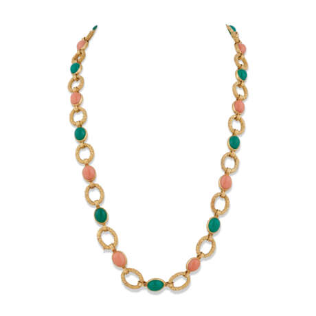 VAN CLEEF & ARPELS CORAL AND CHRYSOPRASE NECKLACE - Foto 4
