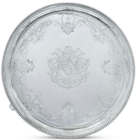 A GEORGE II SILVER SALVER OR KETTLE-STAND - photo 1