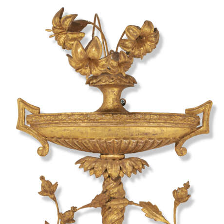 A GEORGE III GILTWOOD TWO-BRANCH WALL-LIGHT - фото 5