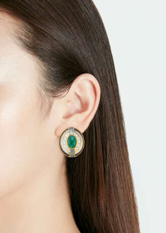 MOTHER-OF-PEARL, EMERALD AND DIAMOND EARRINGS - photo 4