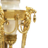 A PAIR OF LATE LOUIS XVI ORMOLU AND WHITE MARBLE CANDLESTICKS - фото 2