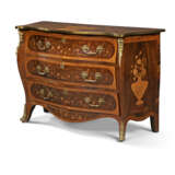 A GEORGE III ORMOLU-MOUNTED INDIAN ROSEWOOD, HAREWOOD AND MARQUETRY COMMODE - фото 2