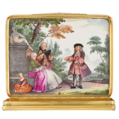 A GOLD-MOUNTED MEISSEN SNUFF-BOX - Foto 2