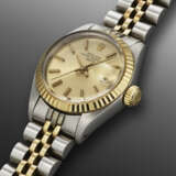 ROLEX, YELLOW GOLD AND STAINLESS STEEL OYSTER PERPETUAL DATE, REF. 6917 - photo 2