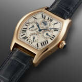 CARTIER, PINK GOLD PERPETUAL CALENDAR WITH LEAP YEAR INDICATION 'COLLECTION PRIVEE CARTIER PARIS', REF. 62666 - Foto 2