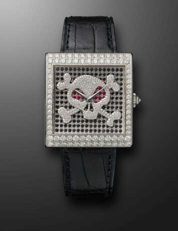 CORUM, LIMITED EDITION WHITE GOLD AND DIAMONDS 'BUCKINGHAM JOLLY ROGER', REF. 157.201.09, NB. 1/10 - фото 1