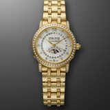 BLANCPAIN, YELLOW GOLD AND DIAMONDS TRIPLE CALENDAR 'VILLERET' WITH MOTHER-OF-PEARL DIAL, NO. 1228 - Foto 1