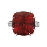 SPINEL AND DIAMOND RING - Foto 1