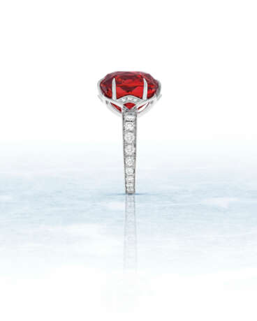 SPINEL AND DIAMOND RING - photo 6