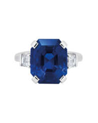 IMPORTANT SAPPHIRE AND DIAMOND RING