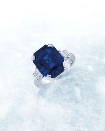 IMPORTANT SAPPHIRE AND DIAMOND RING - Foto 6
