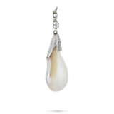 EARLY 20TH CENTURY NATURAL PEARL AND DIAMOND PENDANT - фото 3