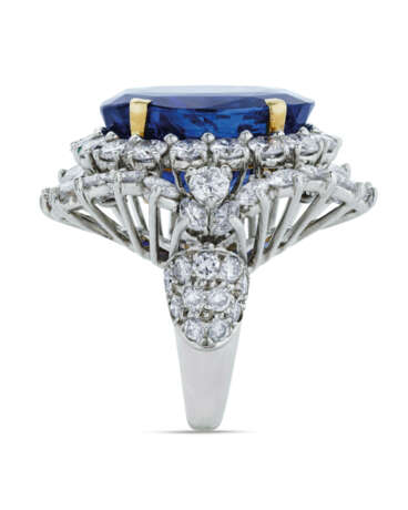 SAPPHIRE AND DIAMOND RING - photo 4