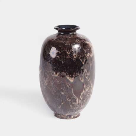 Richard Haizmann (Villingen 1895 - Niebüll 1963). Vase mit Laufglasur. - photo 1