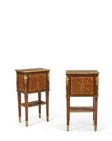 PAIRE DE TABLES A ECRIRE D'EPOQUE LOUIS XVI