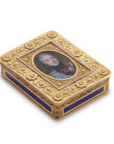 TABATIERE A PORTRAIT FRANCAISE EN OR ET EMAIL