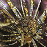 WALLACE CHAN `CELESTIAL BEAUTY` COLOURED DIAMOND AND DIAMOND BROOCH - Foto 4