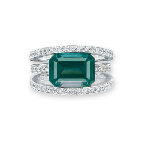 ALEXANDRITE AND DIAMOND RING - Foto 2