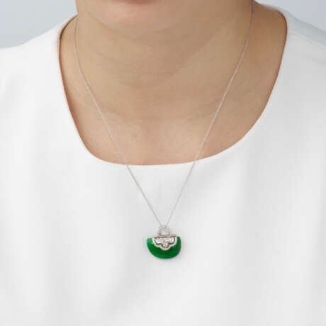 NO RESERVE - TWO JADEITE AND DIAMOND PENDENT NECKLACES - photo 4