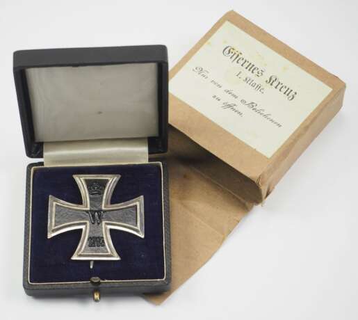 Preussen: Eisernes Kreuz, 1914, 1. Klasse, im Etui, mit Überkarton - K.O. - photo 1