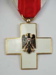 Deutsches Rotes Kreuz Ehrenzeichen, 2. Modell (1934-1937), Ehrenzeichen am Bande.