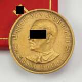 Bronzemedaille auf das Jahr der deutschen Schicksalswende 1933, in Silber, im Etui. - Foto 1