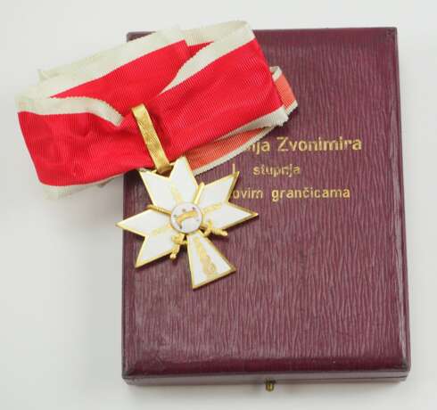 Kroatien: Orden der Krone König Zvonimir, Komturkreuz, mit Schwertern, im Etui. - Foto 1
